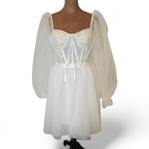 Elegant White Mini Tulle Corset Wedding Dress Long Sleeve Sheer Puff Sleeves